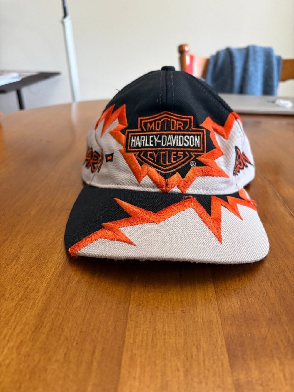 Vintage Harley Davidson Shockwave Snapback Hat